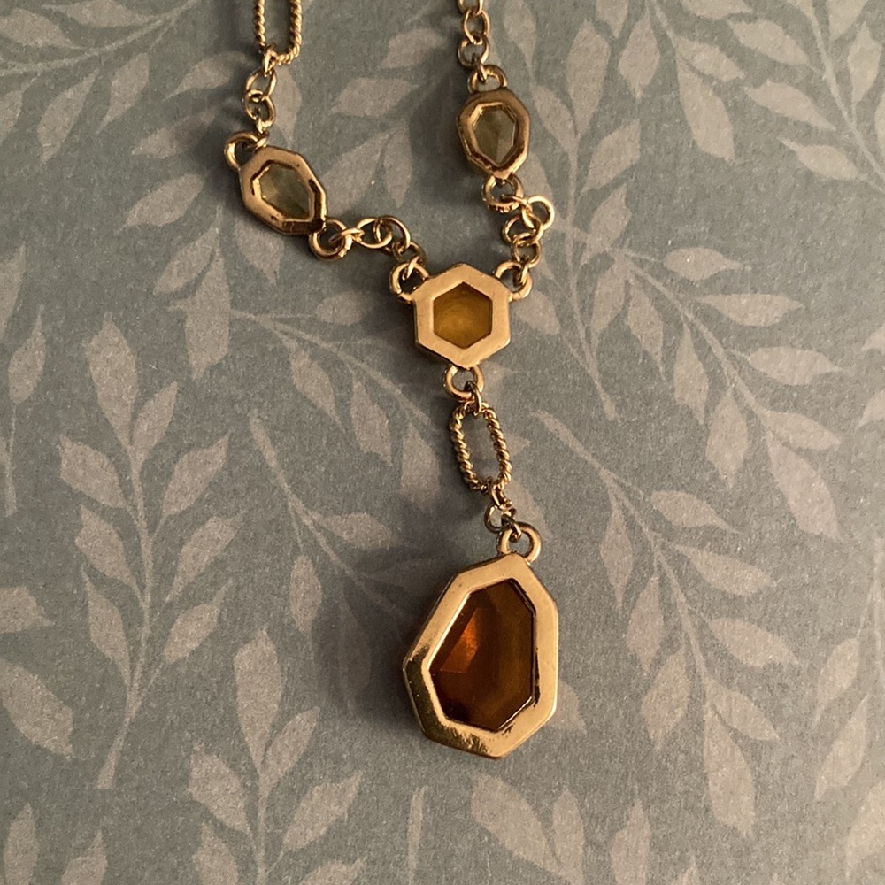 Avon Necklace View 4